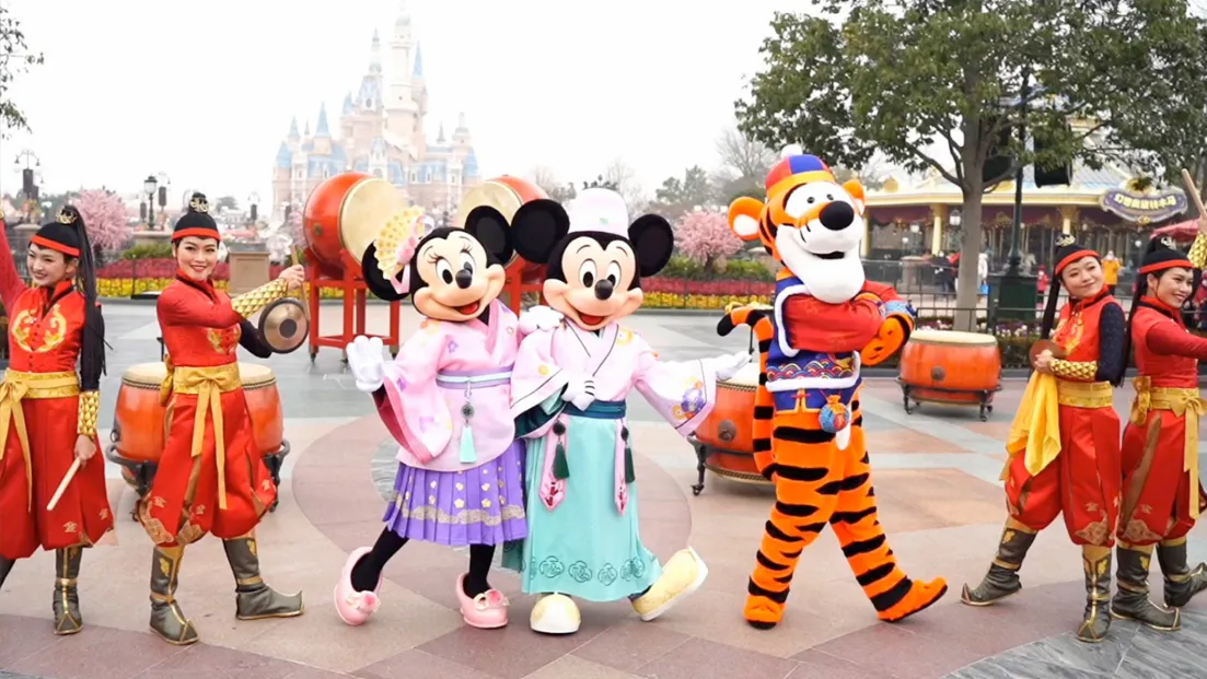 Poster for Shanghai Disneyland: Lunar New Year Drum Ceremony